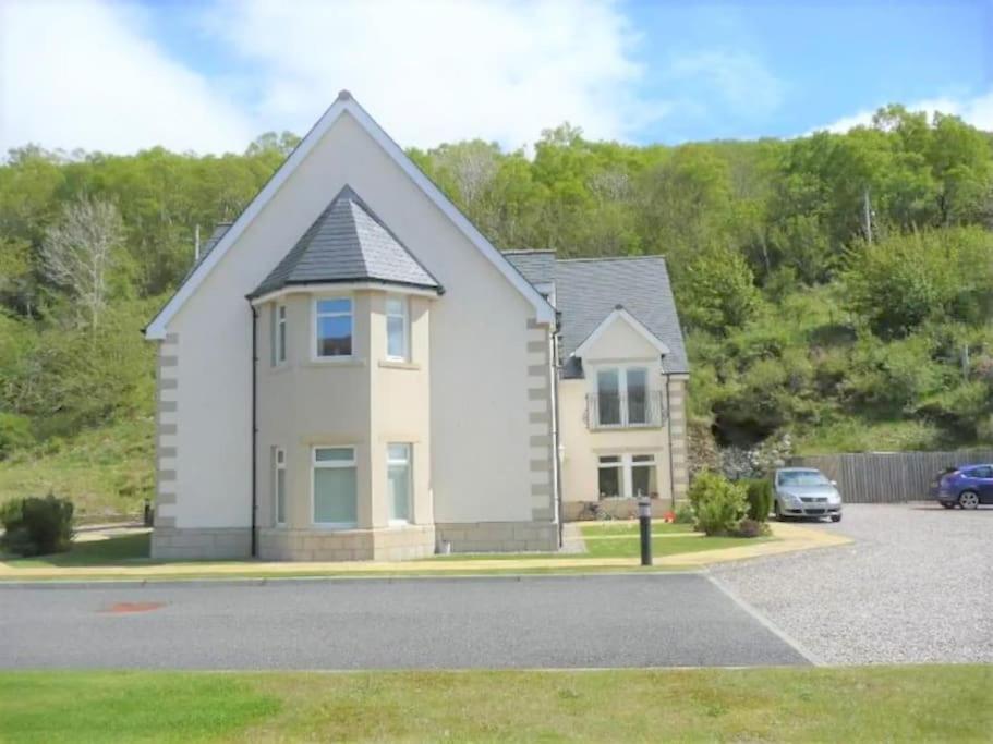 Beautiful Loch Side Apartment With Panoramic Views Fort William Extérieur photo